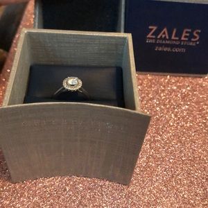 Halo Celebration Diamond Collection Ring